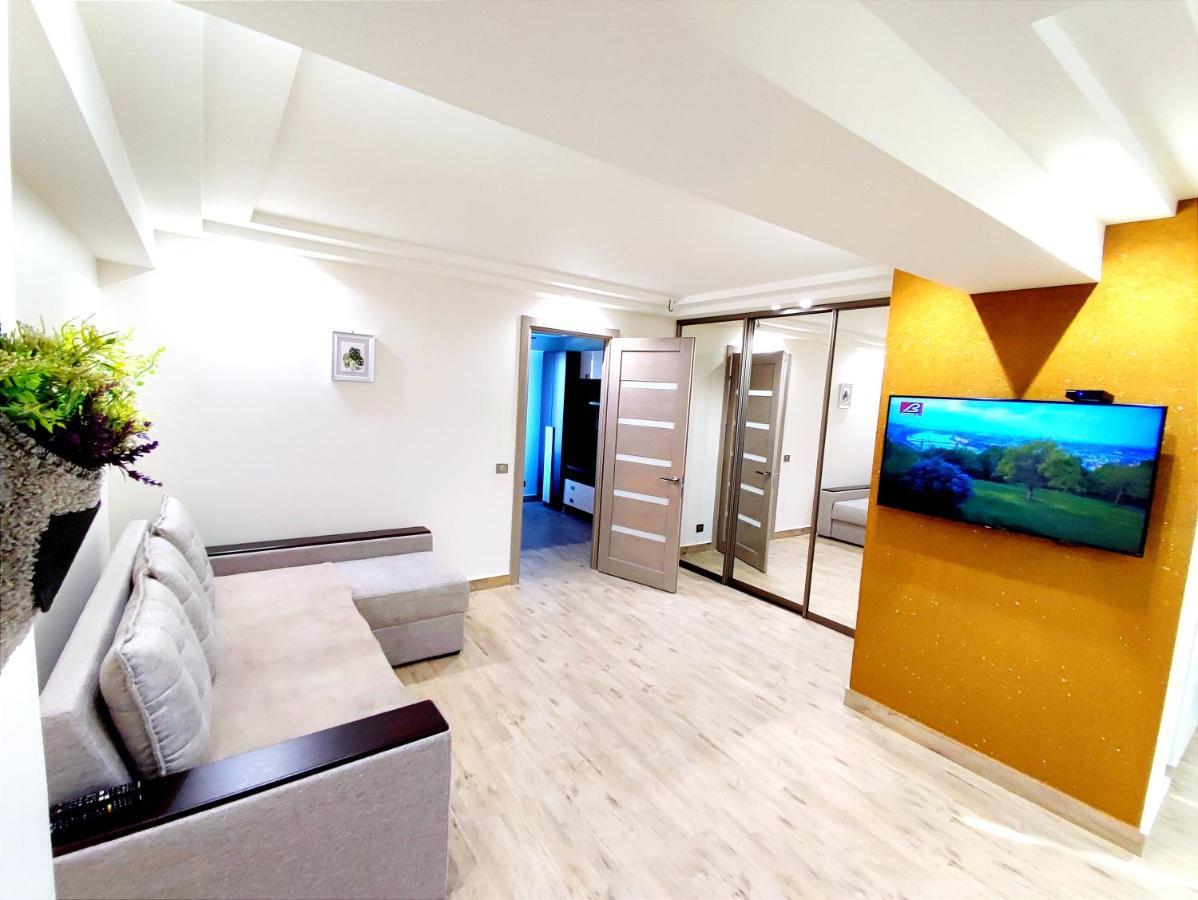 Sun Center Apartment